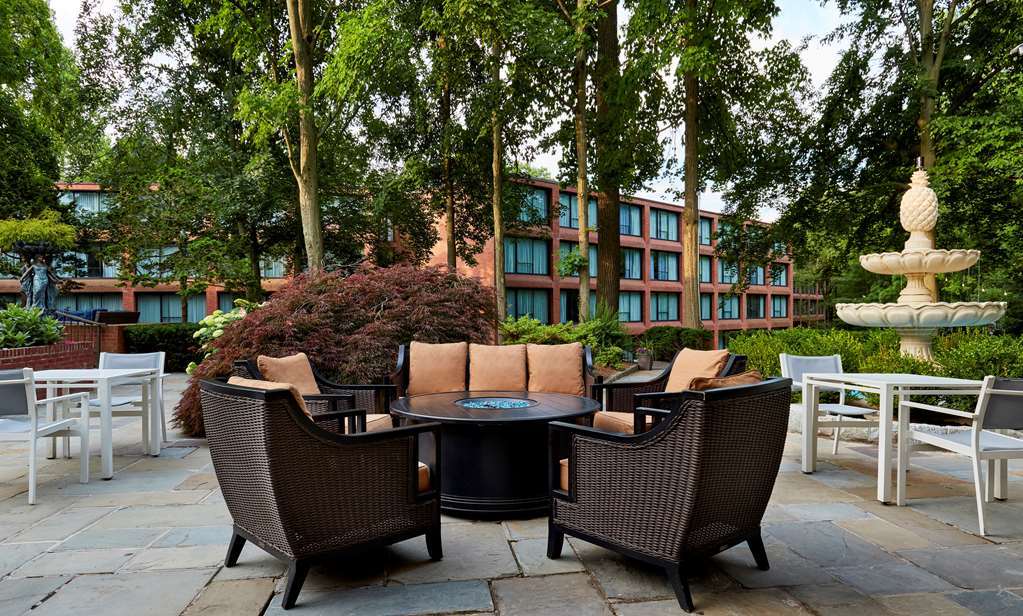 Hilton Westchester Rye Brook Exterior foto